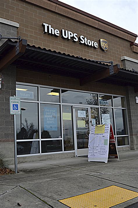  Closed until tomorrow at 10am. Latest drop off: |. 6508 S 27TH ST. OAK CREEK, WI 53154. Inside THE UPS STORE. (414) 856-9175. View Details Get Directions. UPS Access Point® 0.4 mi. Open today until 6pm. 